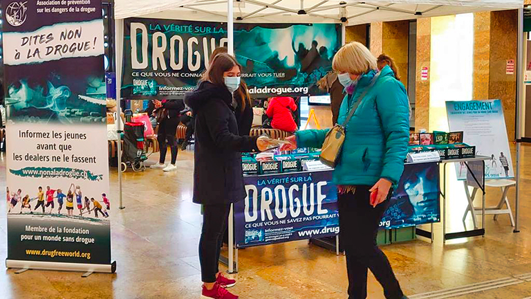 Stand d’information Cornavin