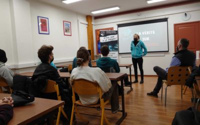 Conférences pour informer les jeunes